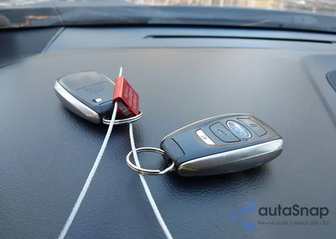 2016 Subaru Outback 2.5I Limited из США, поврежденный, VIN 4S4BSALC1G3311472